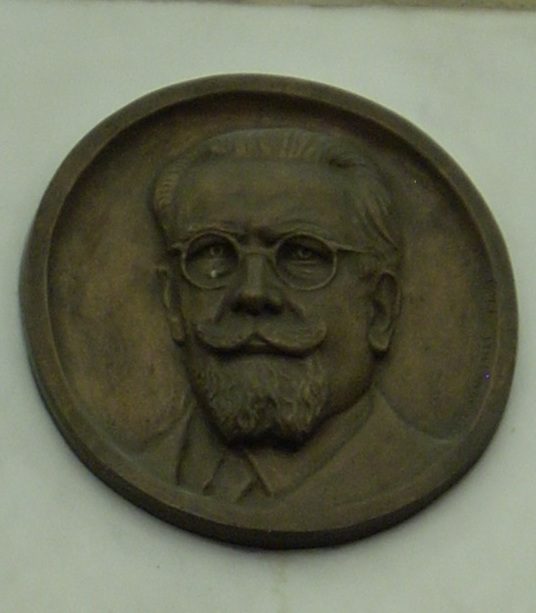 Vincenzo Neri's memorial tablet, Societas medica Chirurgica Bononiensis, Bologna - 02.JPG